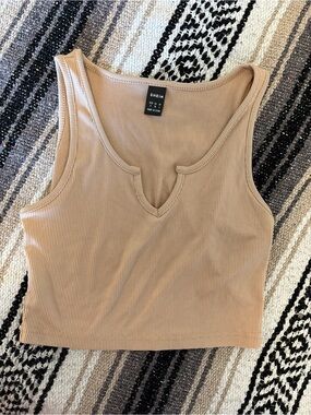 Beige Ribbed V-Notch Crop Tank